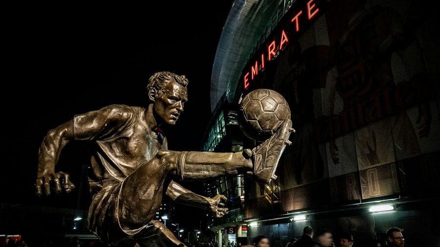 半岛体育 APP — 营业执照与资质公示示意配图